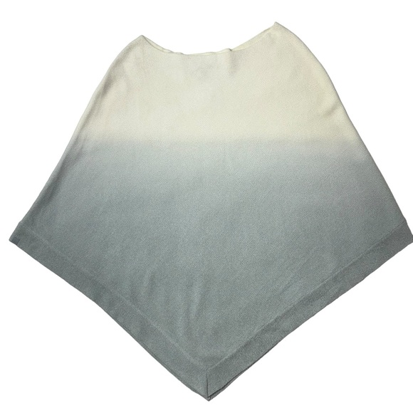 Barefoot Dreams Cozychic Ultra Lite Ocean Breeze Poncho Ombre Waterfall One Size - Picture 16 of 16